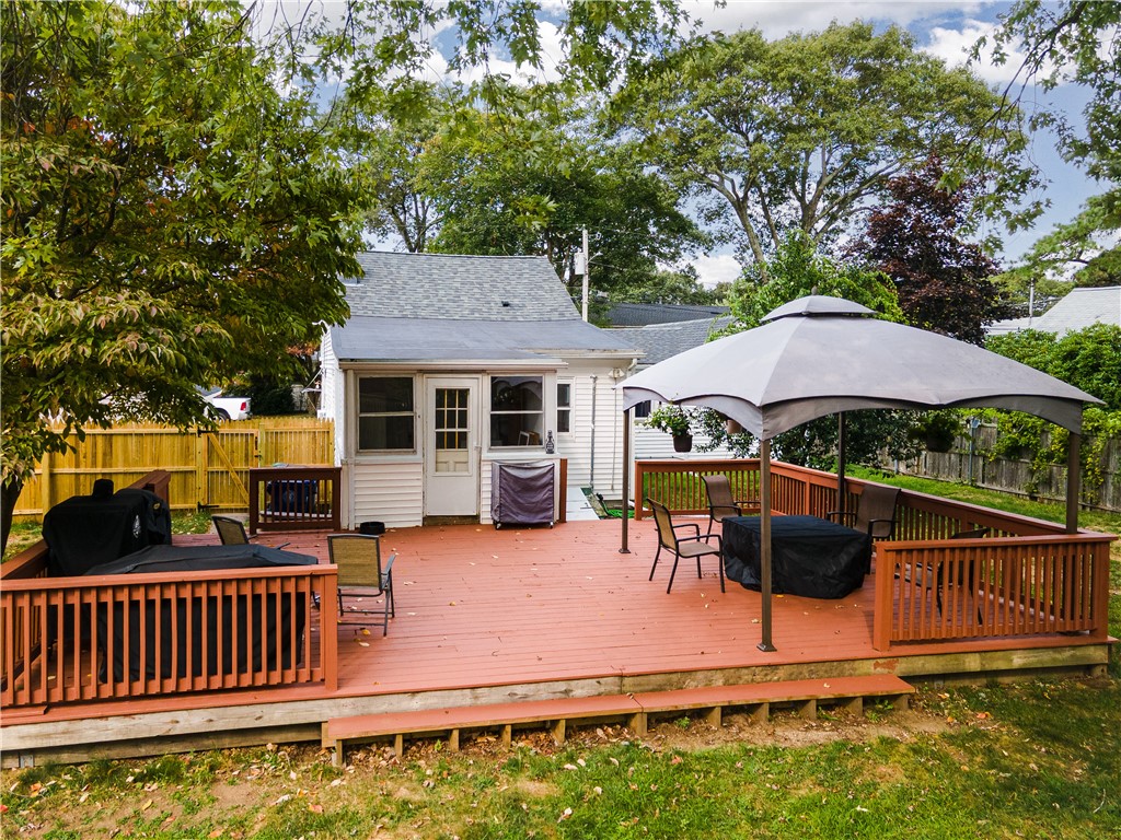 28 Bakers Creek Road Warwick, RI 02886 - Photo 20 of 31