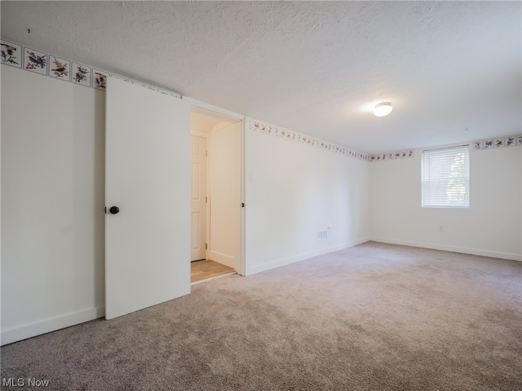 924 Barnes Road North Vermilion, OH 44089 - Photo 23 of 35