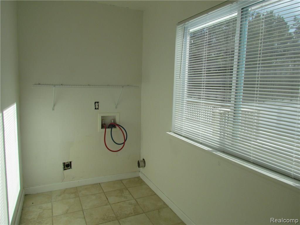 11502 Green Road Goodrich, MI 48438 - Photo 16 of 35