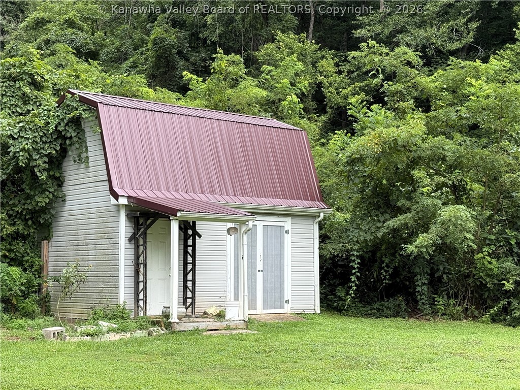 2679 Sandhill Road Point Pleasant, WV 25550 - Photo 17 of 19 Gallery Image 17