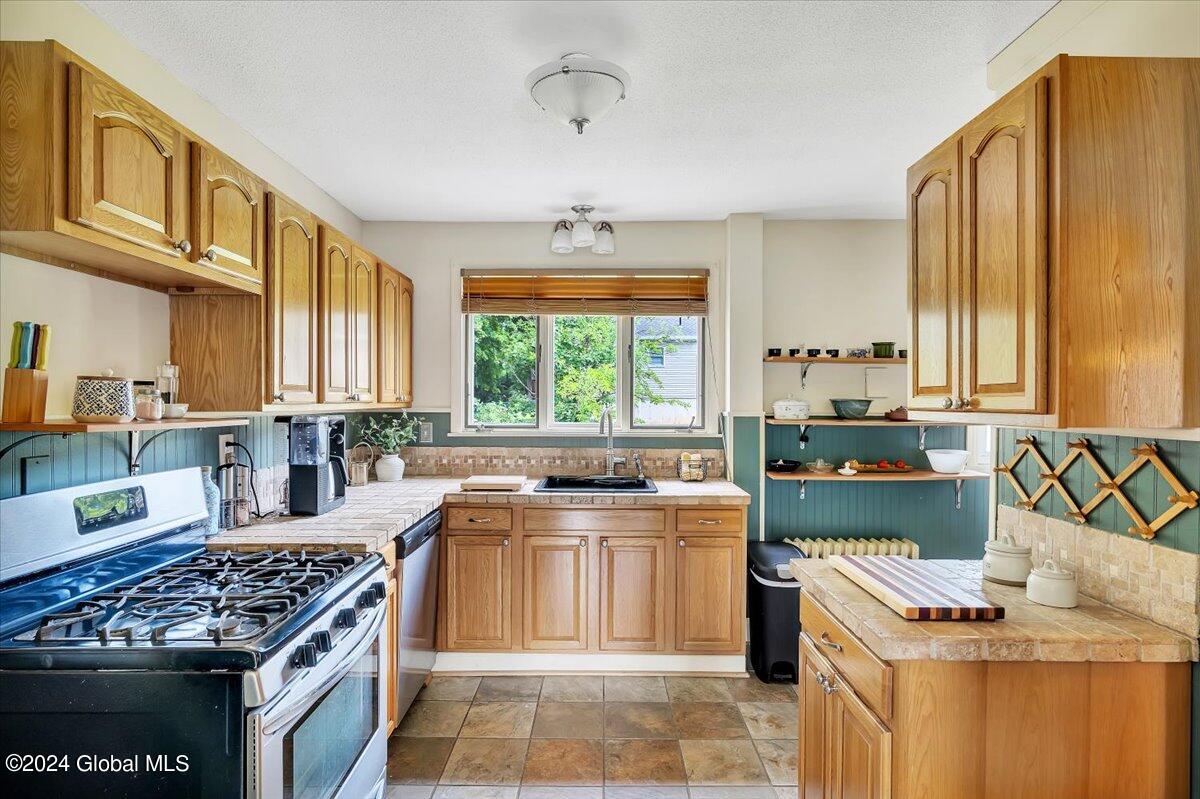 1189 River Road Troy, NY 12182 - Photo 14 of 44 15-P1193847