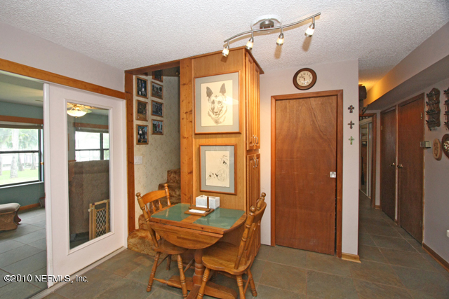 126 Riverside Drive Satsuma, FL 32189 - Photo 6 of 22 Breakfast Nook