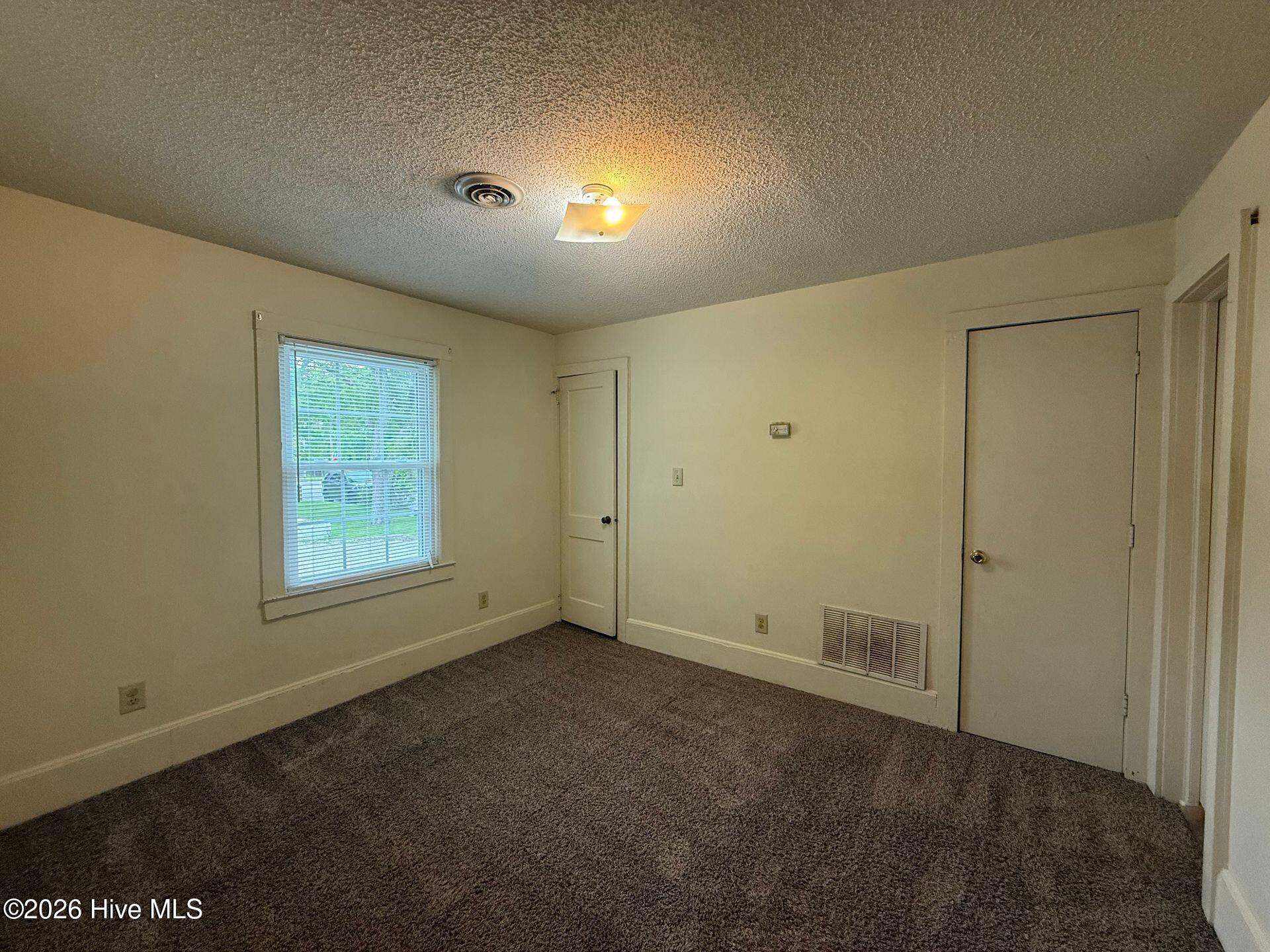 6 Ruth Street, Unit B Jacksonville, NC 28540 - Photo 4 of 5