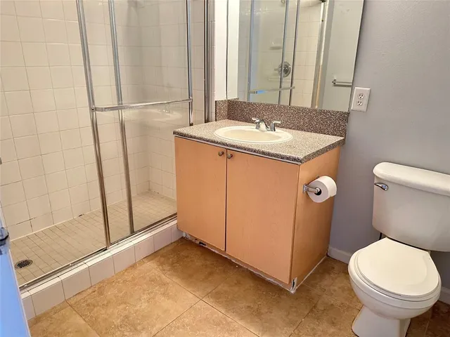 a view of a tennis court