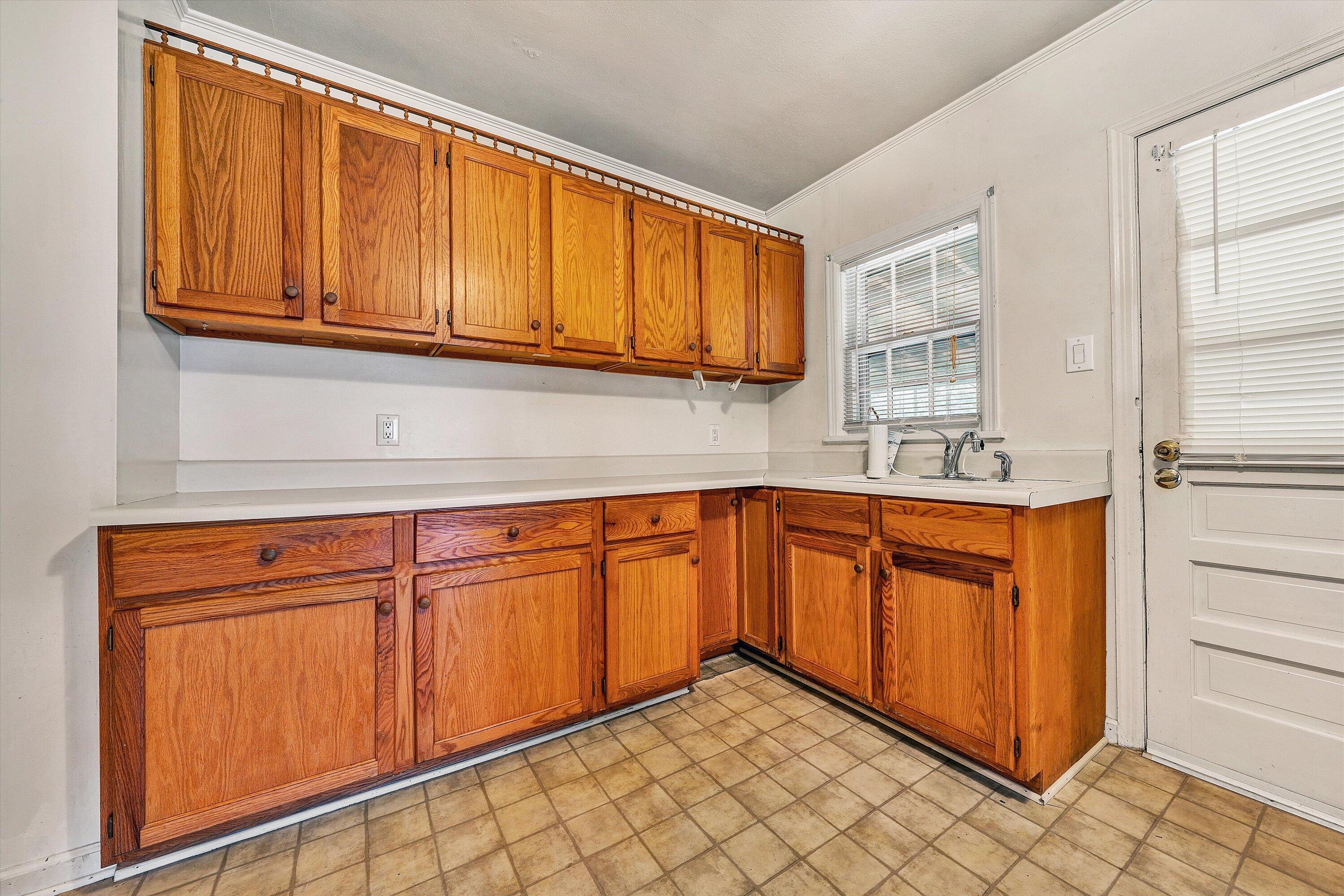 3112 Plantation Road Northeast Roanoke, VA 24012 - Photo 11 of 31 12-DSC07293