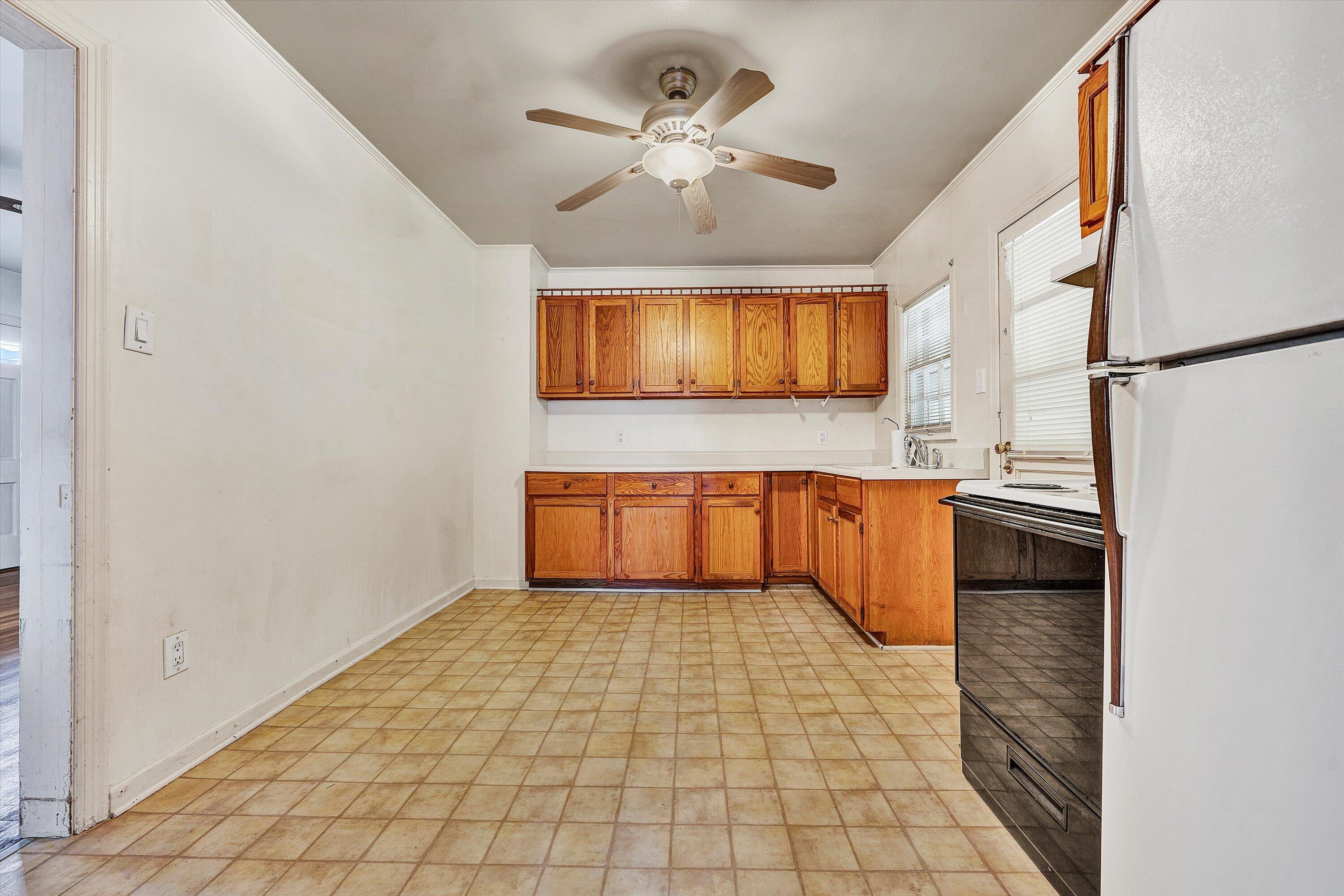 3112 Plantation Road Northeast Roanoke, VA 24012 - Photo 12 of 31 13-DSC07311