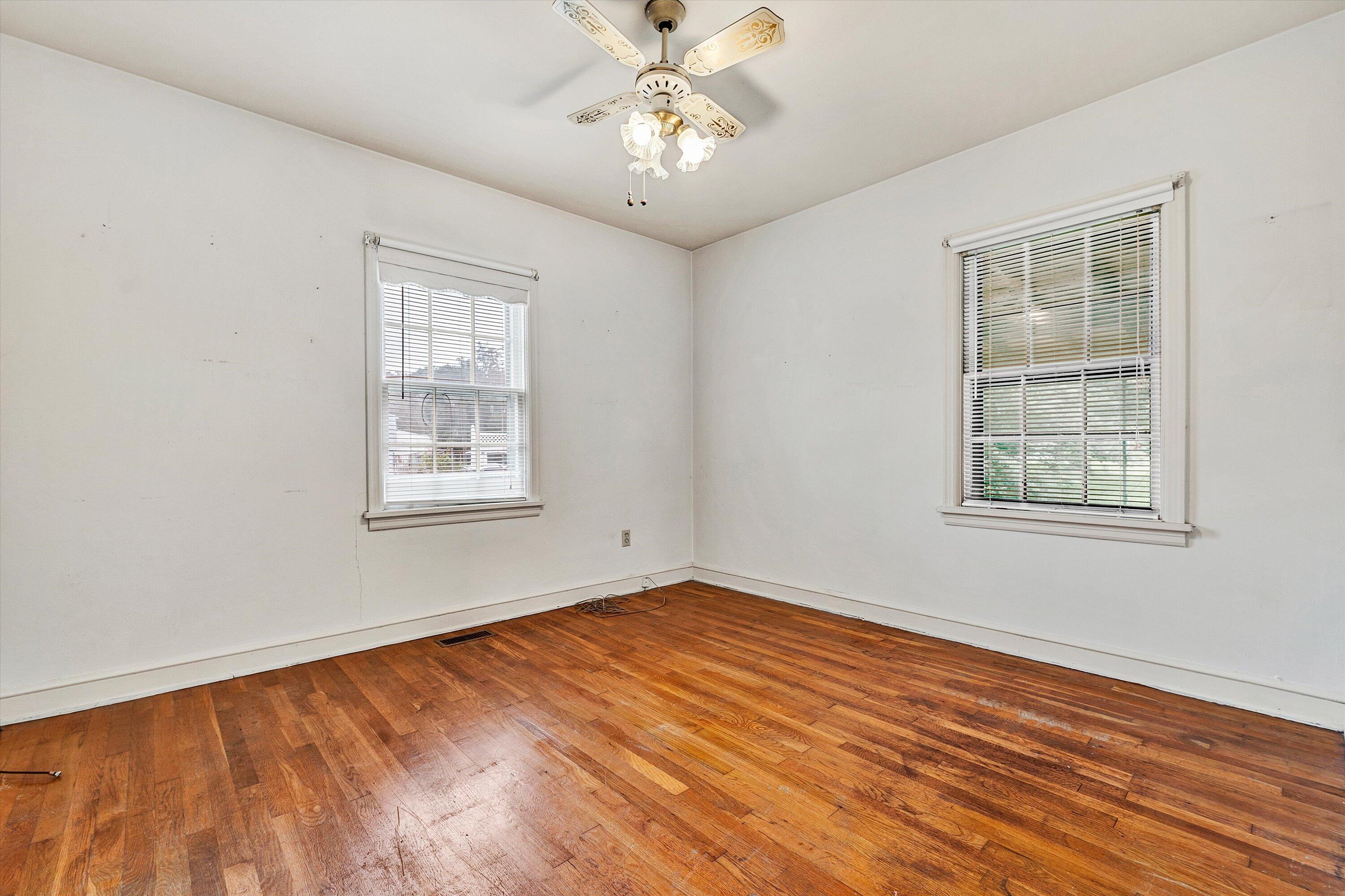 3112 Plantation Road Northeast Roanoke, VA 24012 - Photo 16 of 31 19-DSC07323