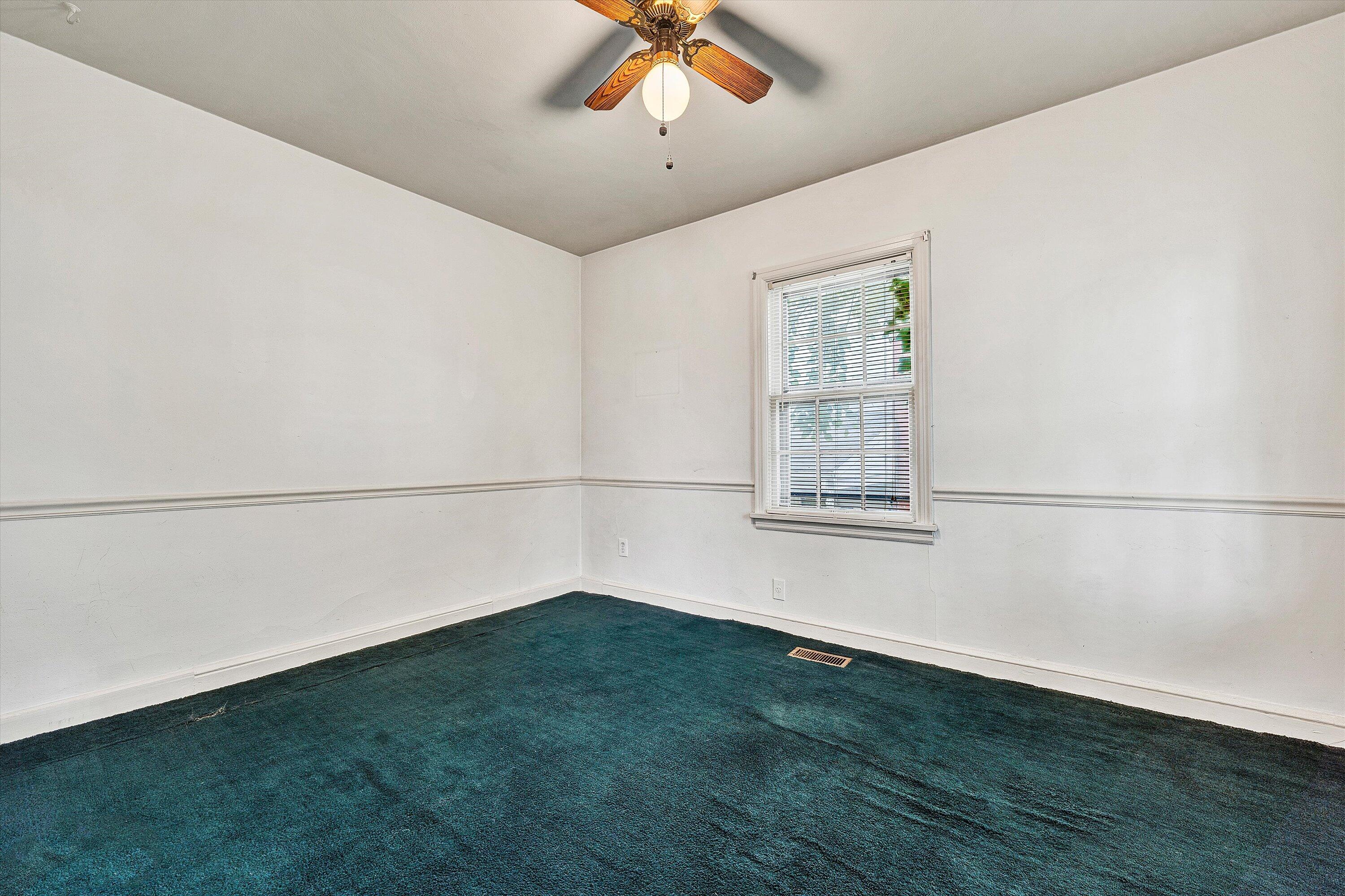 3112 Plantation Road Northeast Roanoke, VA 24012 - Photo 21 of 31 08-DSC07278