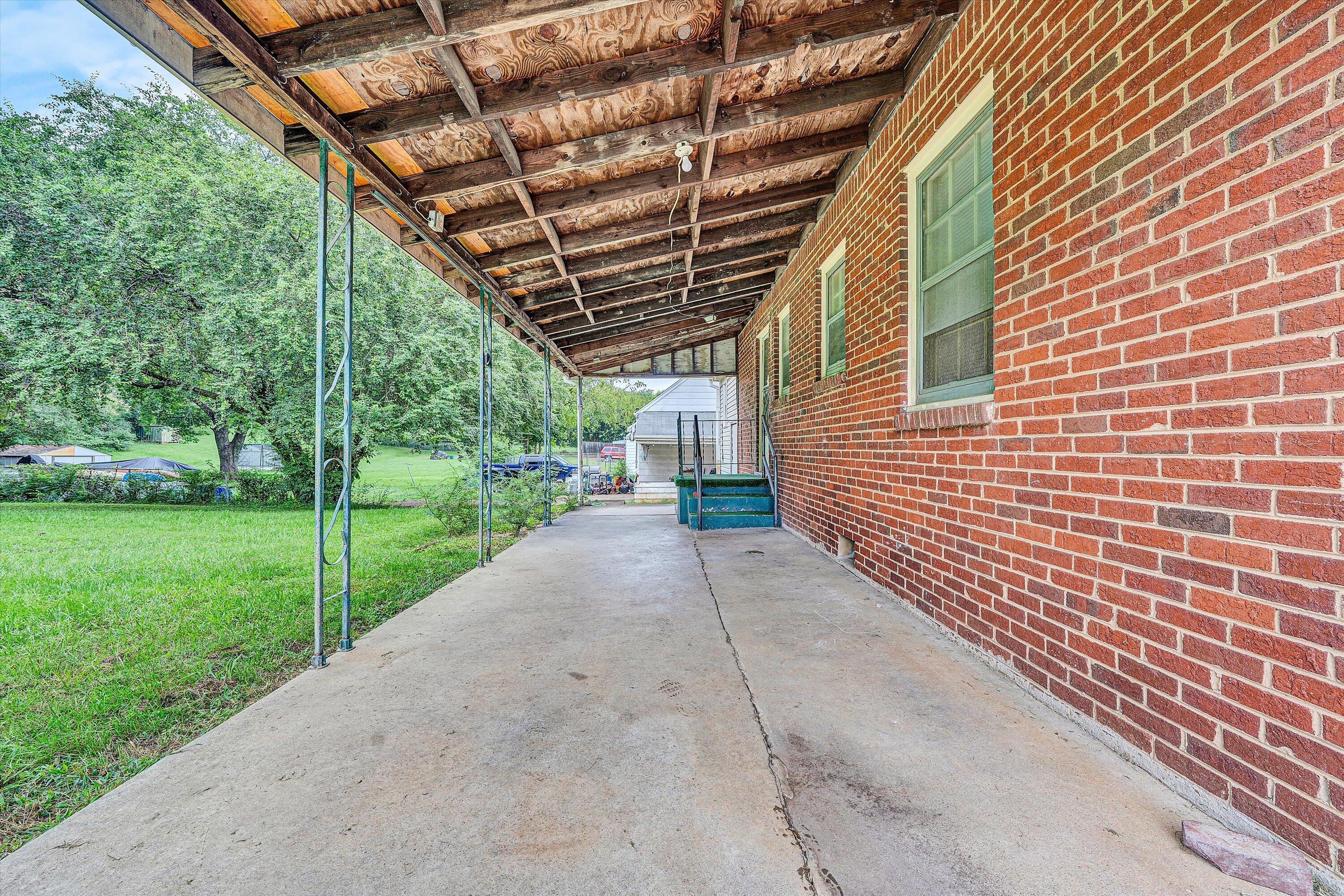 3112 Plantation Road Northeast Roanoke, VA 24012 - Photo 23 of 31 24-DSC07329