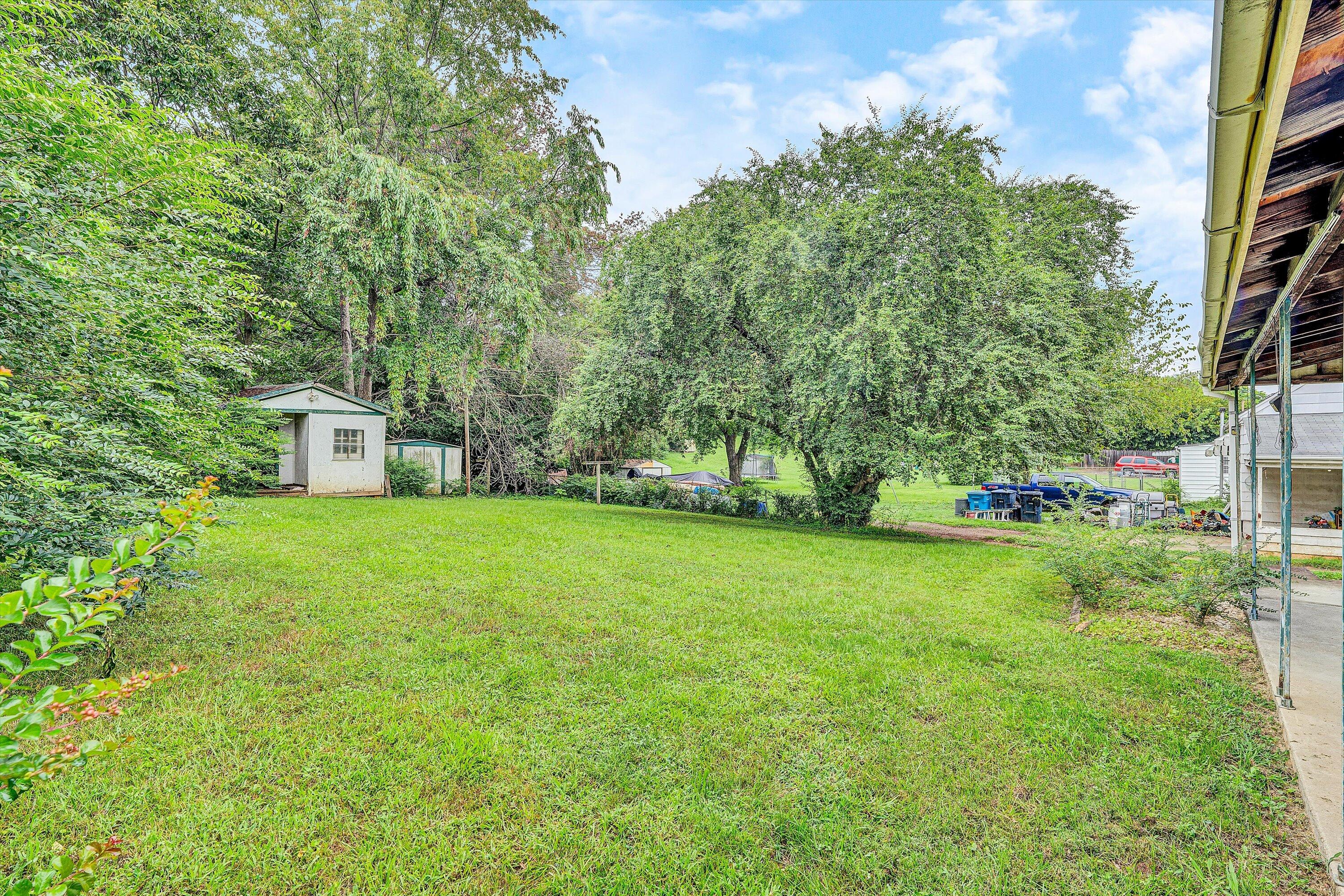 3112 Plantation Road Northeast Roanoke, VA 24012 - Photo 30 of 31 31-DSC07350
