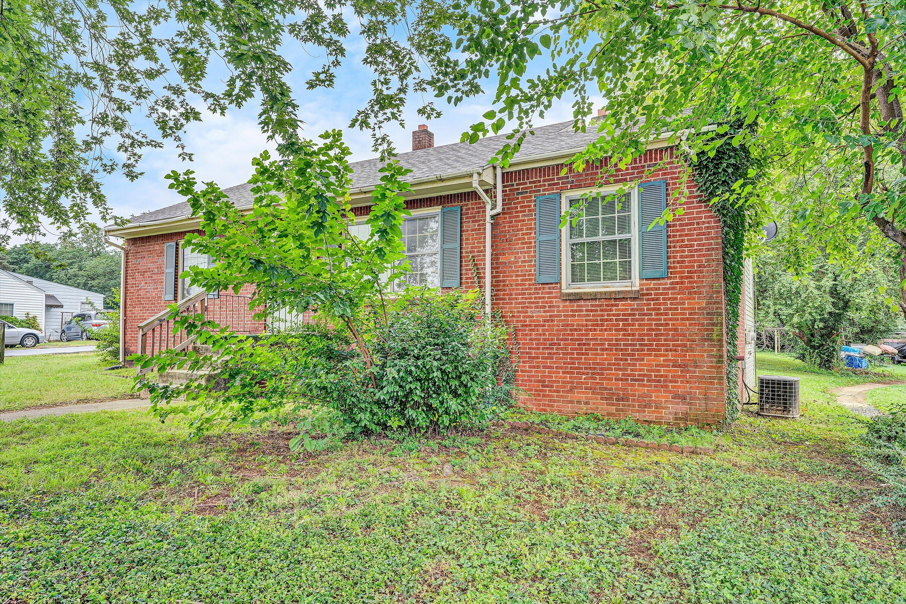 3112 Plantation Road Northeast Roanoke, VA 24012 - Photo 31 of 31 32-DSC07362