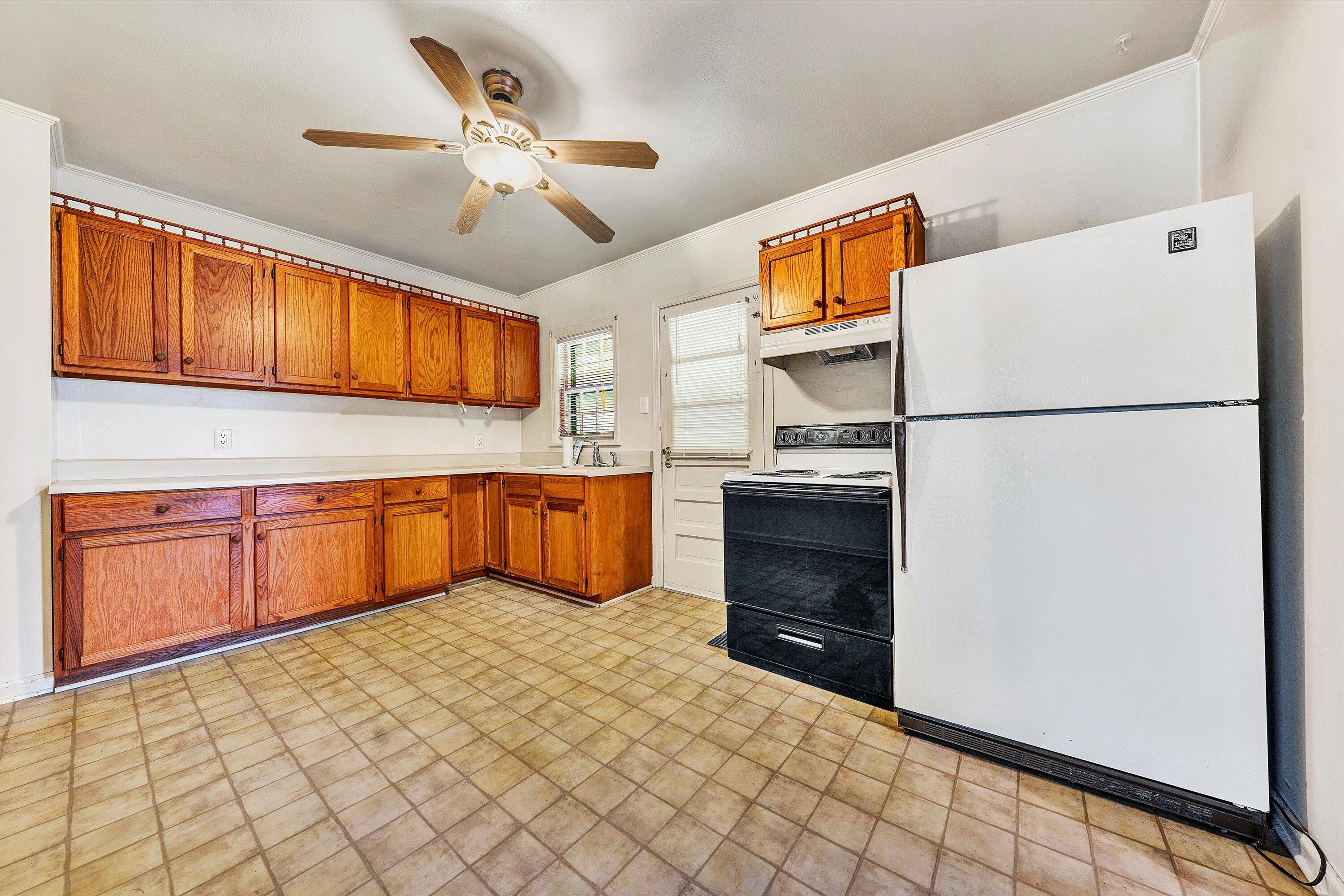 3112 Plantation Road Northeast Roanoke, VA 24012 - Photo 10 of 31 11-DSC07290