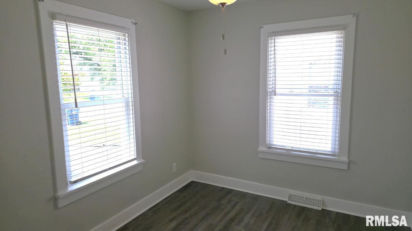 2662 South 7th Street Springfield, IL 62703 - Photo 11 of 14
