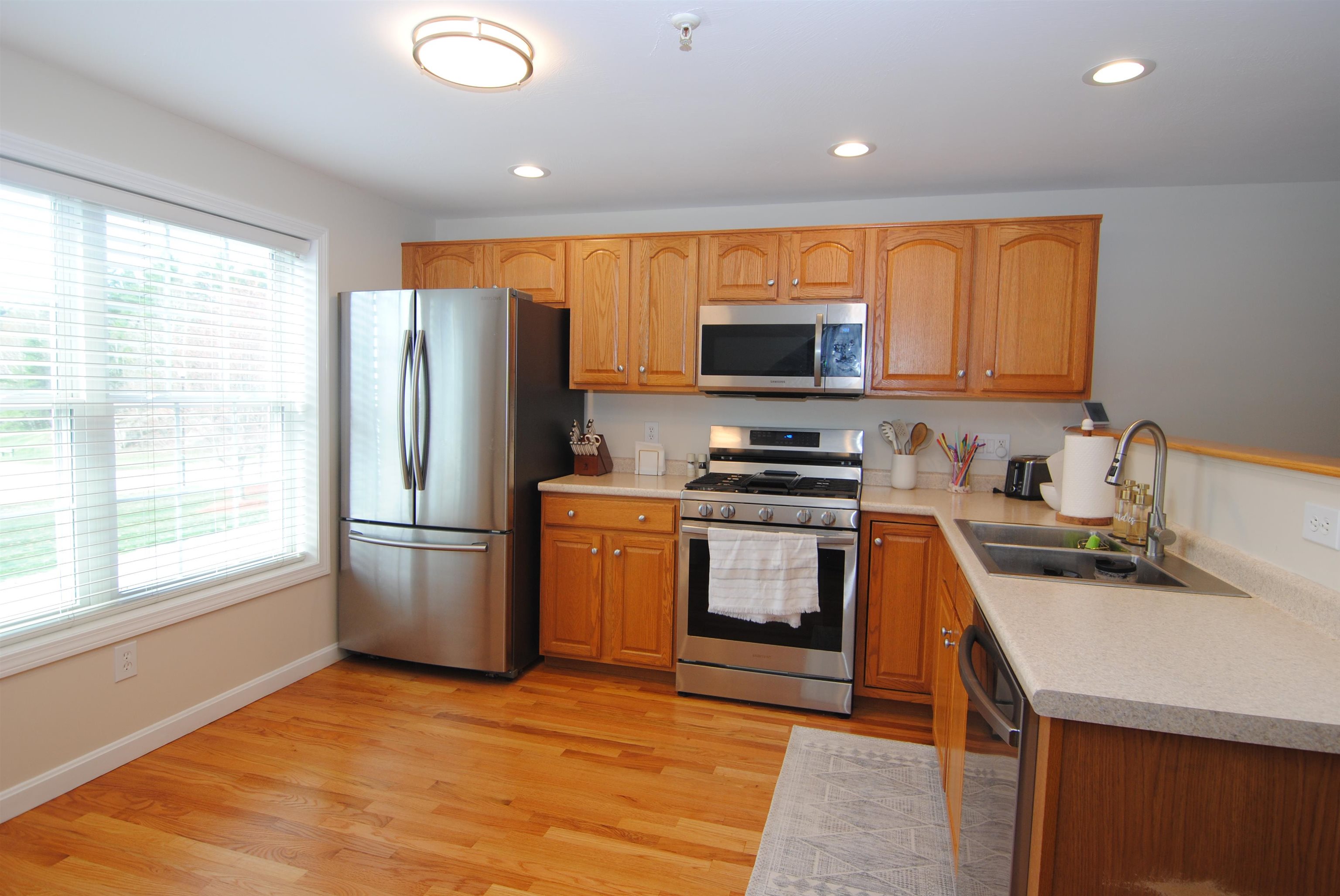 109 Overlook Circle Hudson, NH 03051 - Photo 11 of 24