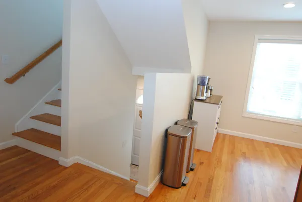 $2,975 | 109 Overlook Circle, Hudson, NH 03051