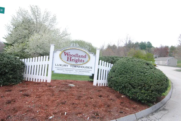 $2,975 | 109 Overlook Circle, Hudson, NH 03051