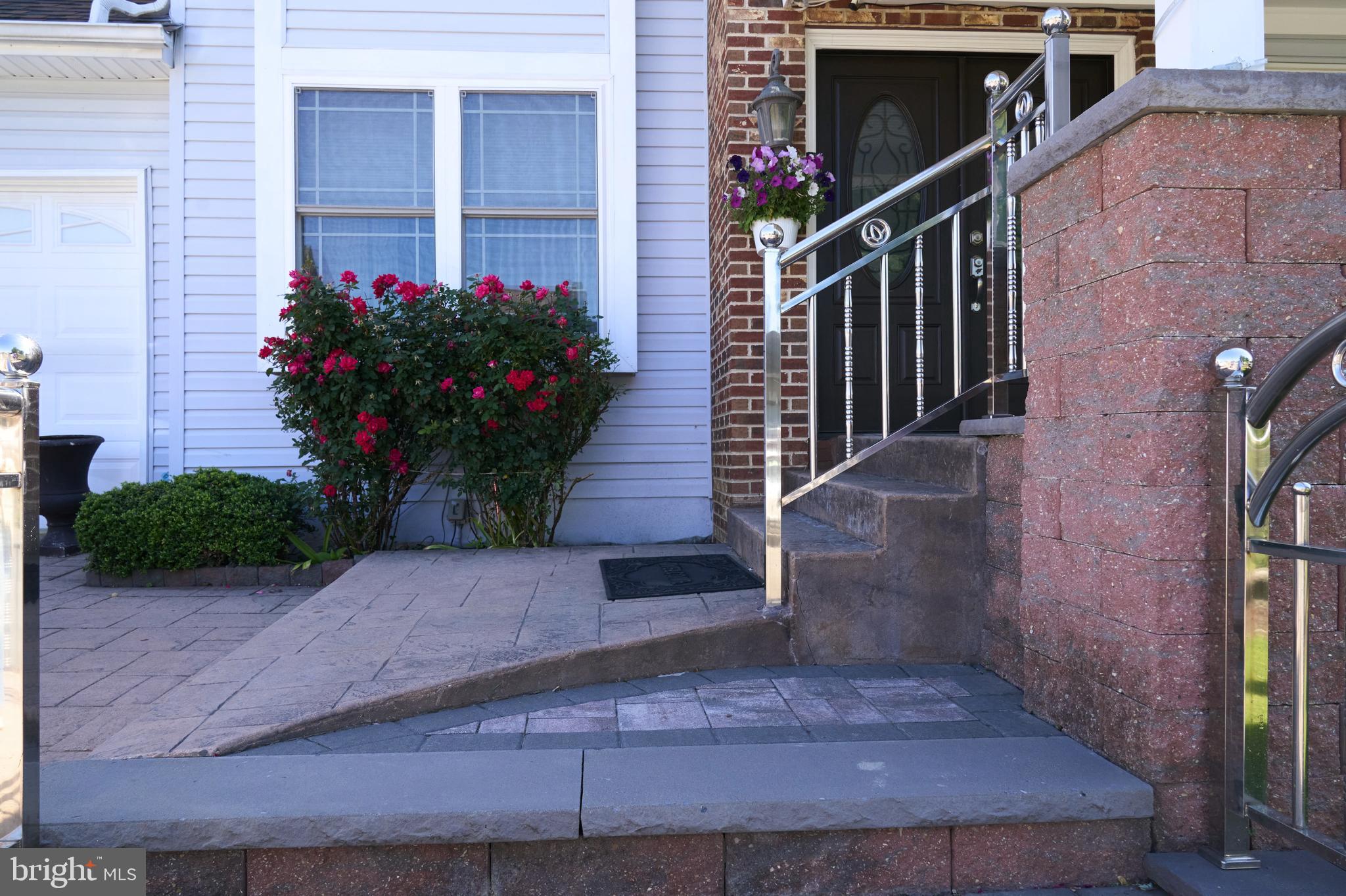 8905 Springview Road Philadelphia, PA 19115 - Photo 3 of 59 Front Entry