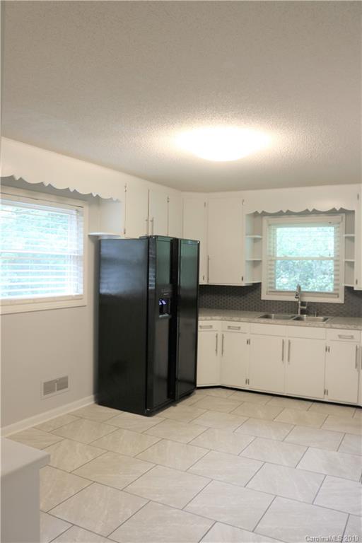 113 Lafayette Road Stanley, NC 28164 - Photo 6 of 15 Gallery Image 6