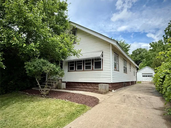 $183,000 | 69 Floral Avenue, Johnson City, NY 13790