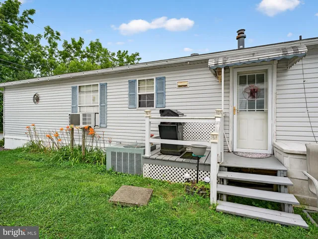 $95,000 | 885 Cypress Ave Spring, Spring City, PA 19475