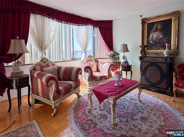 $388,000 | 316 Prospect Avenue, Unit 11J, Hackensack, NJ 07601