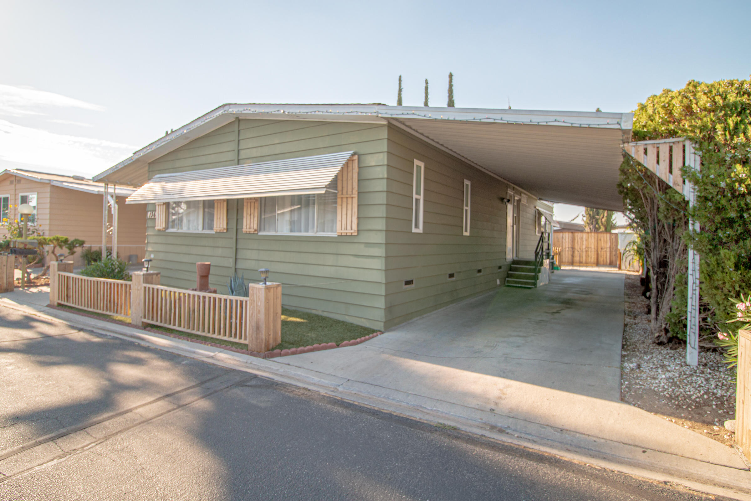 4444 Avenue R Palmdale, CA 93552 - Photo 2 of 36 IMG_4064-HDR