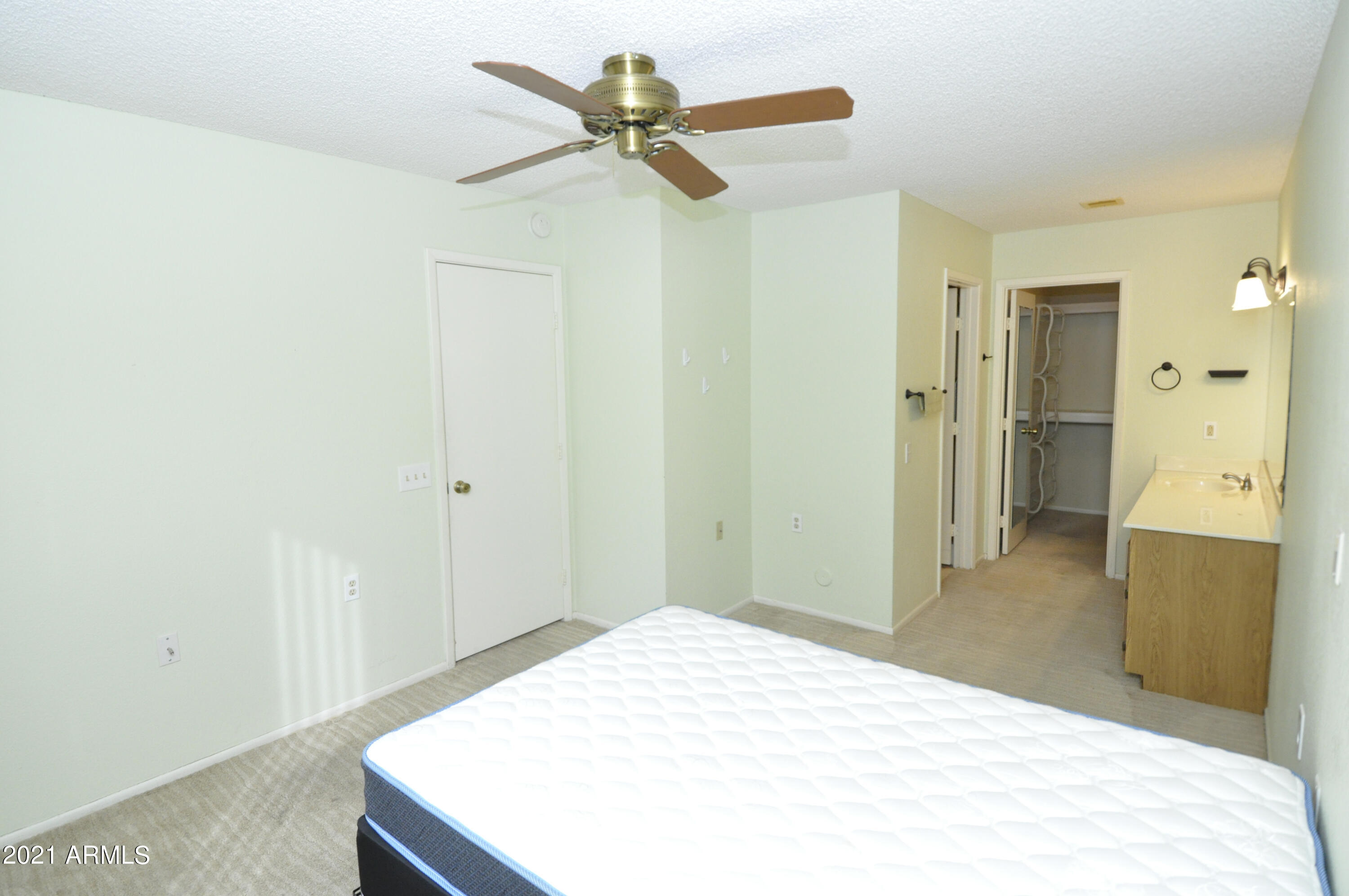 14300 West Bell Road, Unit 403 Surprise, AZ 85374 - Photo 18 of 20 masterbedroom