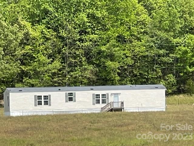 1586 Hemphill Road Marion, NC 28752 - Photo 20 of 21 Gallery Image 20