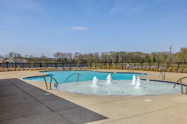 $340,000 | 160 Driftwood Loop, Oakland, TN 38060