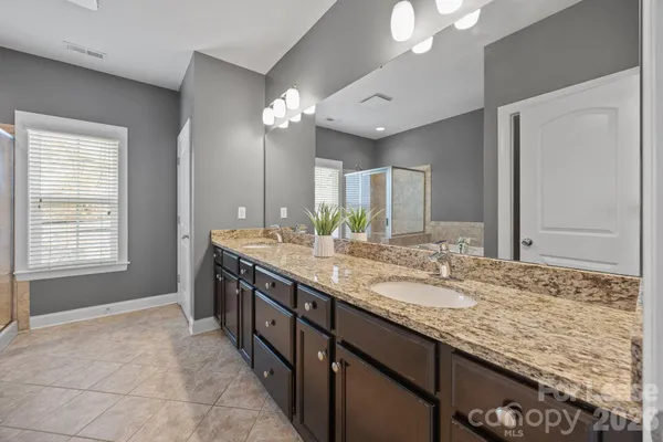 a bathroom with bathtub