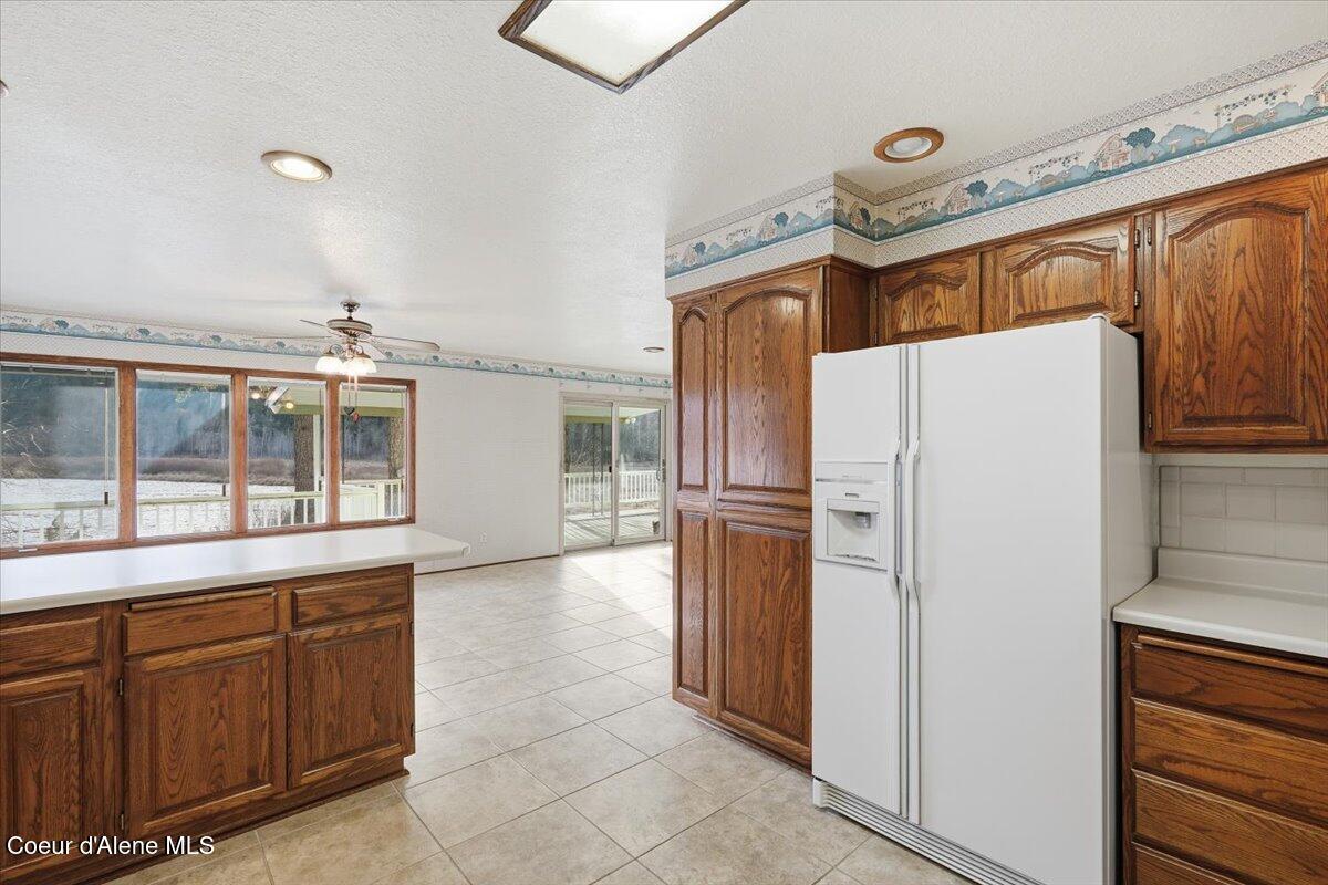 2035 St Joe River Road St. Maries, ID 83861 - Photo 17 of 49 Light n Bright Kitchen