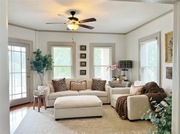 $1,625 | 420 West Franklin Street, Unit 3, Waxahachie, TX 75165