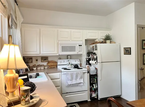 $1,625 | 420 West Franklin Street, Unit 3, Waxahachie, TX 75165