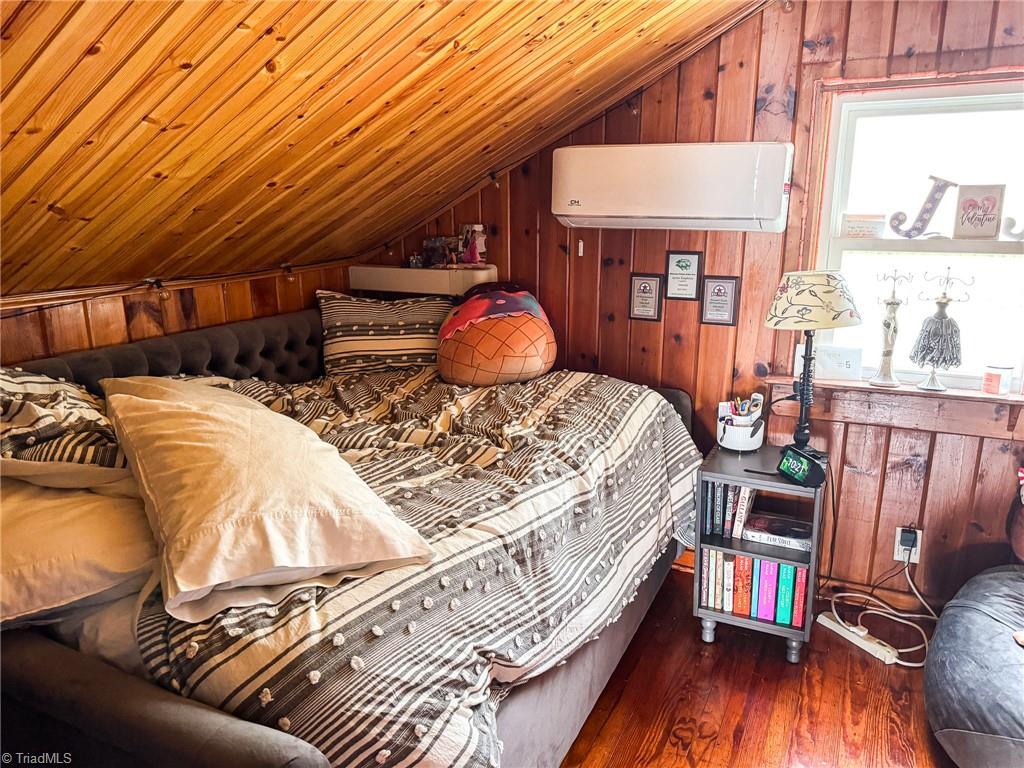 717 Spring Street Mount Airy, NC 27030 - Photo 16 of 24 Gallery Image 16