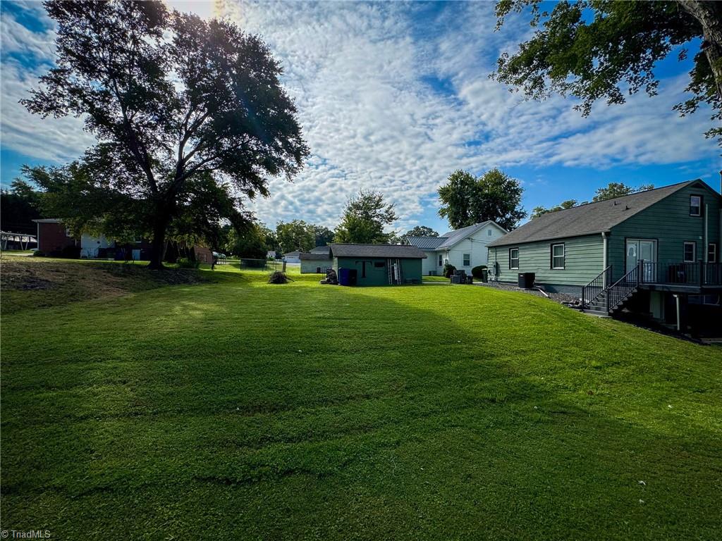717 Spring Street Mount Airy, NC 27030 - Photo 20 of 24 Gallery Image 20