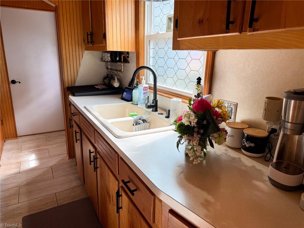 717 Spring Street Mount Airy, NC 27030 - Photo 10 of 24 Gallery Image 10