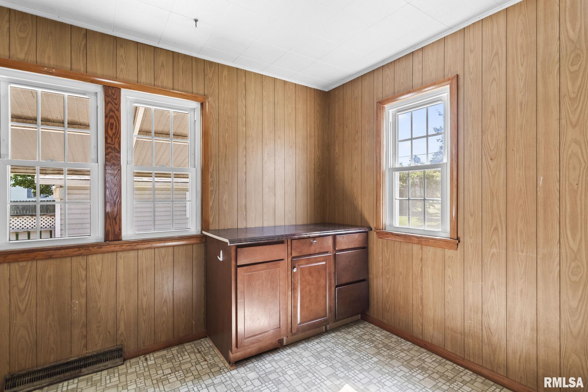 324 Edwards Street Nokomis, IL 62075 - Photo 29 of 47