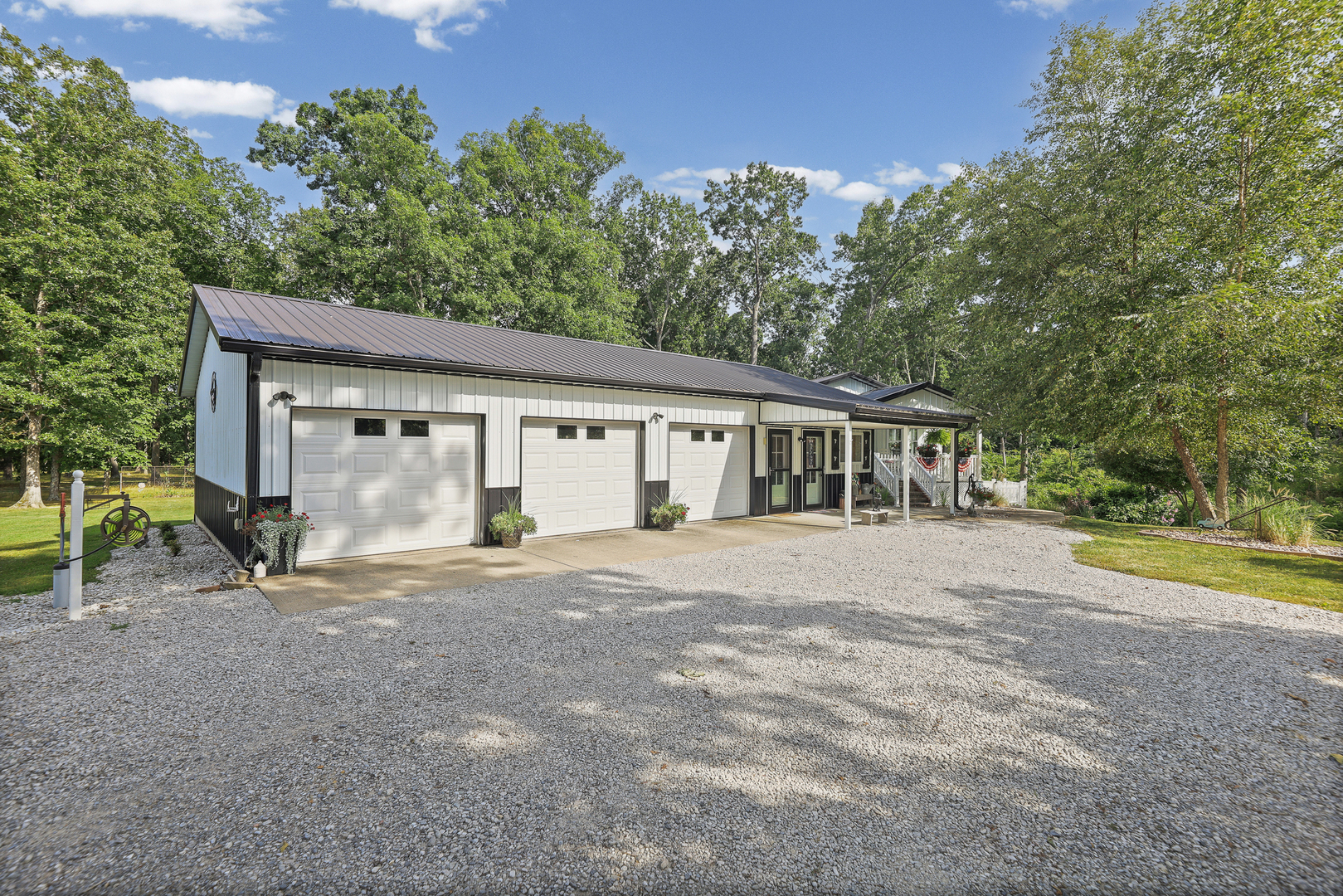 7296 State Rte 161 Extension Iuka, IL 62849 - Photo 40 of 41