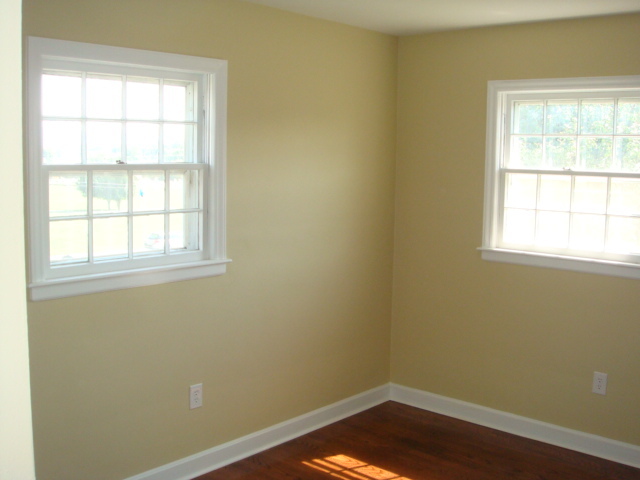 944 Olney Road Vinton, VA 24179 - Photo 13 of 23 DSC03388