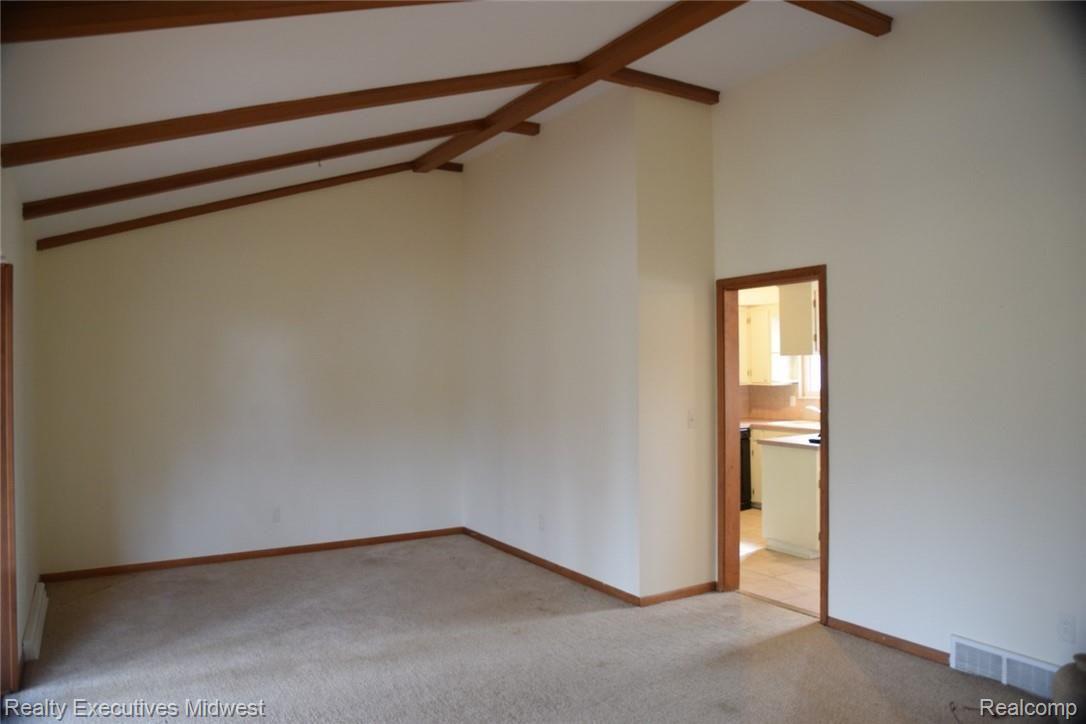 203 Brook Drive Romeo, MI 48065 - Photo 14 of 51 LivingRoom (Large).jpeg