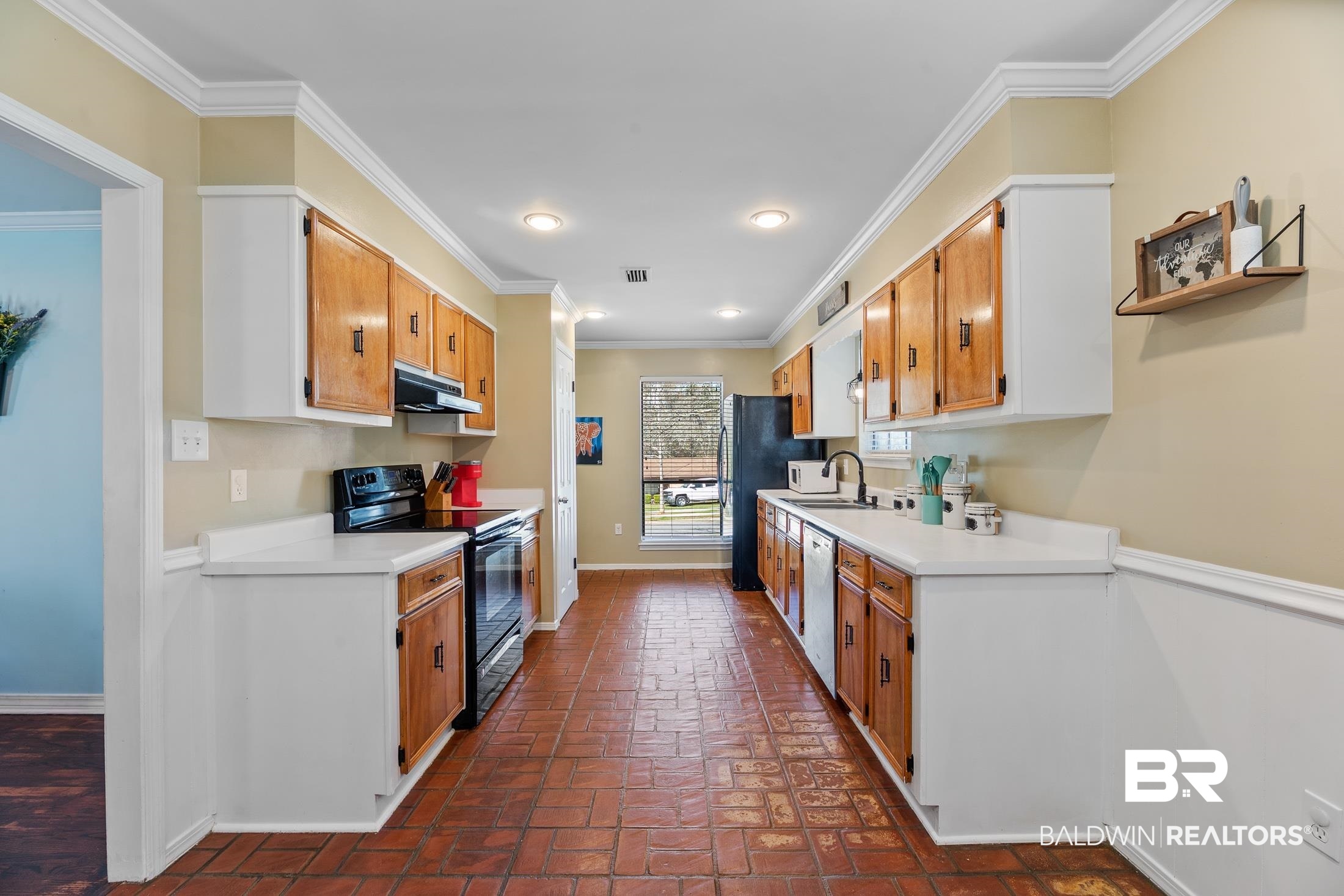 176 Ridgewood Drive Daphne, AL 36526 - Photo 14 of 32 Kitchen 1