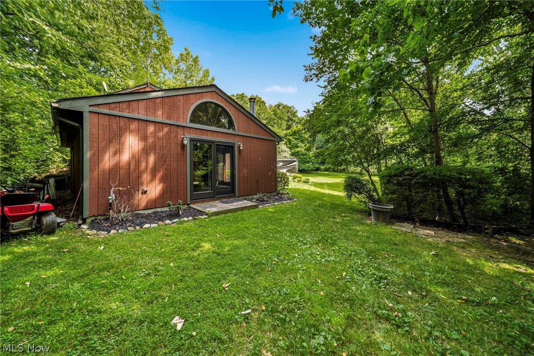 10182 Mulberry Road Chardon, OH 44024 - Photo 34 of 38 Gallery Image 34