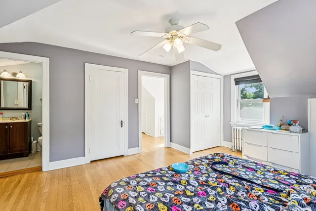 $440,000 | 1656 Harding Road, Northfield, IL 60093