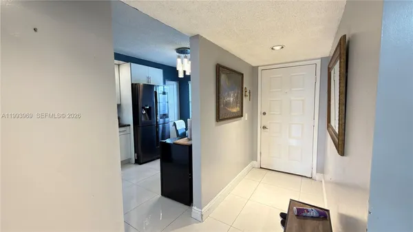 $2,700 | 12500 Southwest 5th Court, Unit 307M, Pembroke Pines, FL 33027