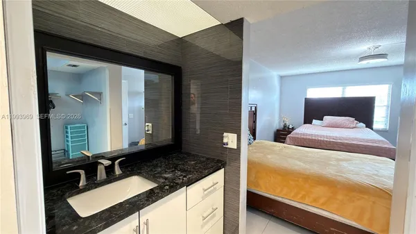 $2,700 | 12500 Southwest 5th Court, Unit 307M, Pembroke Pines, FL 33027