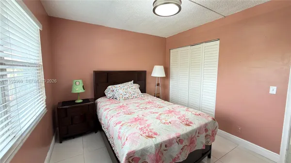 $2,700 | 12500 Southwest 5th Court, Unit 307M, Pembroke Pines, FL 33027