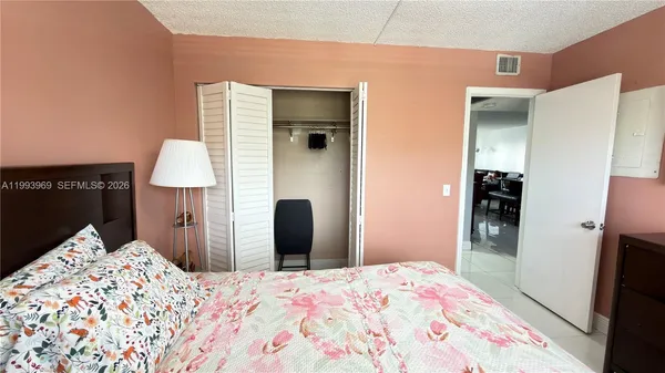 $2,700 | 12500 Southwest 5th Court, Unit 307M, Pembroke Pines, FL 33027