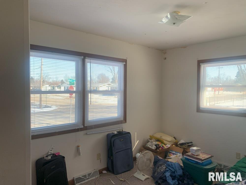 2280 East Black Avenue Springfield, IL 62702 - Photo 7 of 13