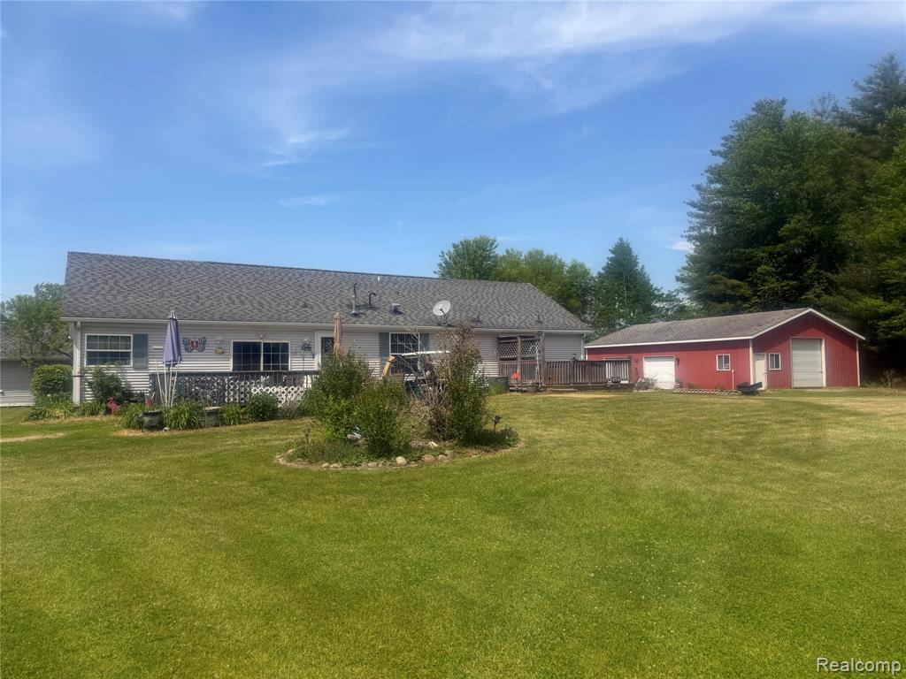 5716 Falkenbury Road North Branch, MI 48461 - Photo 13 of 51
