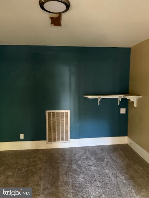 210 West Rudderow Avenue Maple Shade, NJ 08052 - Photo 8 of 32